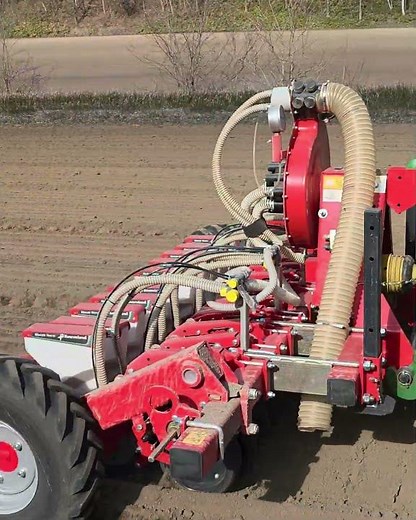 【北海道_二畝デガー_玉ねぎ】ジョンディア×クバンランド🚜 大迫力の播種作業にお邪魔してきました！