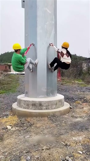 This Small Magnet Lifts 200KG Like Nothing 💪 #magnetfishing #strength