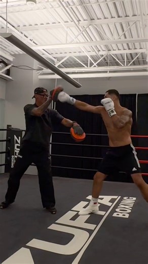 JAI OPETAIA training in Las Vegas #jaiopetaia #opetaiaglanton #zuffaboxing #ufc #boxing #training
