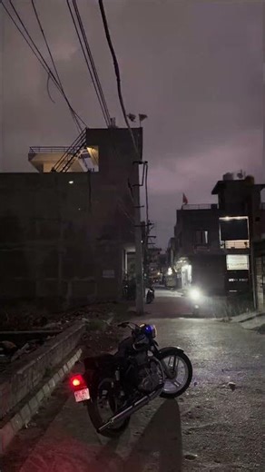 Subscribe ❤️#youtubeshorts Style: Use high-contrast fonts (e.g., green for positive/money, red