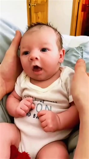 newborn baby sneezing 😍 #funnybaby#cutebaby #kidssoftiktok #sneeze | Baby Shorts