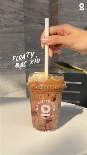 553 reactions · 17 shares | ☁️ Mát lạnh cực chill cùng Floaty Bạc Xỉu Cùng làm dịu mood với bạc xỉu béo thơm kết hợp cùng lớp foam mịn và kem lạnh ngọt ngào, cho bạn cảm giác dễ chịu "quá là trôi".  Với mỗi đơn hàng từ 89K có sản phẩm Floaty, bạn sẽ nhận ngay một móc khoá phiên bản giới hạn xinh xắn.  Chốt đơn liền tay thôi nào! | The Coffee House | Facebook
