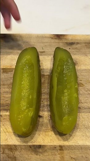 How to Make a Delicious Pickle Sandwich at Home