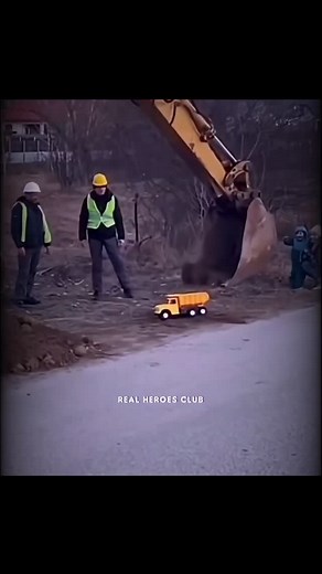 26K views · 8.9K reactions | If You can't Find A Good Person, Be One  #reels #viralreels #viral #fyp #trend #trending #love #motivation #inspiration #wholesome #positivity #respect #like #share #follow #followme | Real Heroes Club | Facebook