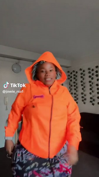 Rough Dance Moves to Skete Sela Sadi by Focalistic