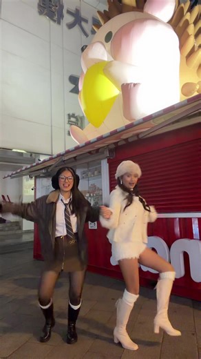 hill (@cuahillary)’s videos with Casper Cha-Cha Slide - 《vanessa》