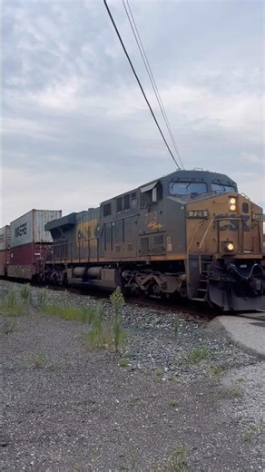 CSX M332 Intermodal/Manifest Mixed Freight Train from Lodi, Ohio 8/16/2025 #csx #train #shorts #csxt