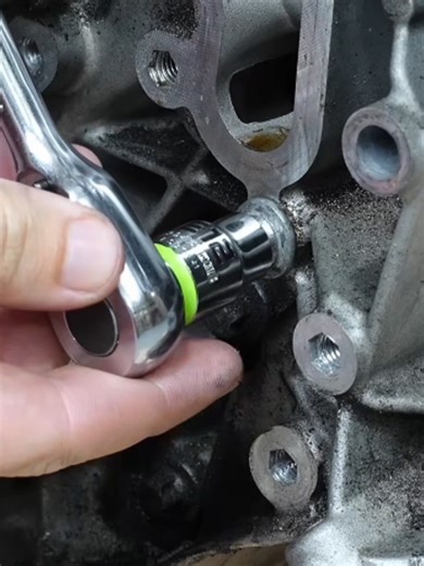 This E-Star fastener was already rounded out and a standard E-Star socket couldn’t remove it. We switched to the GripEdge RPT E-Star with Rounding Prevention Technology, and we were able to remove the damaged fastener. It’s also a direct replacement for standard E-Star sets , designed to help prevent fastener damage before it even starts. #mechanictools #enginerepair #professionaltools #handtool #gripedge