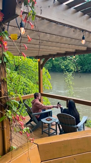 That’s a wrap! 🎉 2025 has been a big year for Timberroot! This past year we have opened 5 new properties! - @lookout.mountain.inn 🧺 - The Snuggle Bus at @tennesseeglamping 🚌 - @circleofdestination 🏜️ - The Farm Cabins @farmstays.usa @quailrunfarmtn 🏠 - The Silos @farmstays.usa @quailrunfarmtn 🌾 And more in the works 😉 Thanks for following along with us ❤️ #tennesseetravel #shorttermrentals #2025recap #tinycabins #bedandbreakfast | Timberroot Rustic Retreats