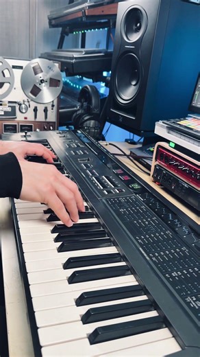 Scarface Intro Theme on a Korg DW8000 #scarface #korg #shorts