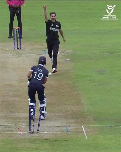 Flynn Morey with a beauty to get rid of Amrinder Gill 🎯 Watch #NZvUSA LIVE, #U19WorldCup broadcast details 👉 https://www.icc-cricket.com/tournaments/u19-cricket-worldcup-2026/news/broadcast-details-for-icc-u19-men-s-cricket-world-cup | ICC - International Cricket Council