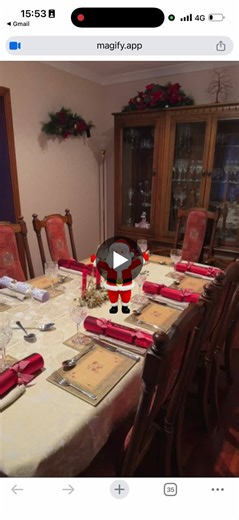 Designed a little interactive GIF recorder for use over Christmas, would really appreciate some feedback on it, i know it needs a lot of work, but I really like the concept and things can only… | Scott Walker