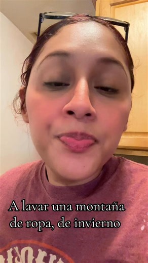 Sacando la ropa de invierno para lavarla. | Dulce Ruiz