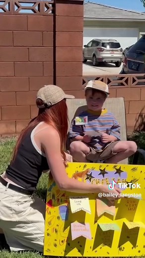 Demonstration of how fast they are at the end 🐆 #preschoolreport #animalreport #craftymom #viral #viralvideo