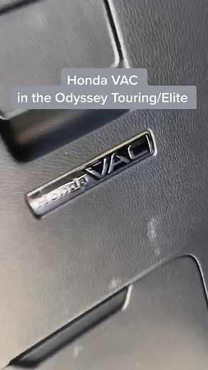 ‘Just over here vacuuming with the built-in vacuum on the Honda Odyssey Touring/Elite. #carsoftiktok #honda #minivan #momlife