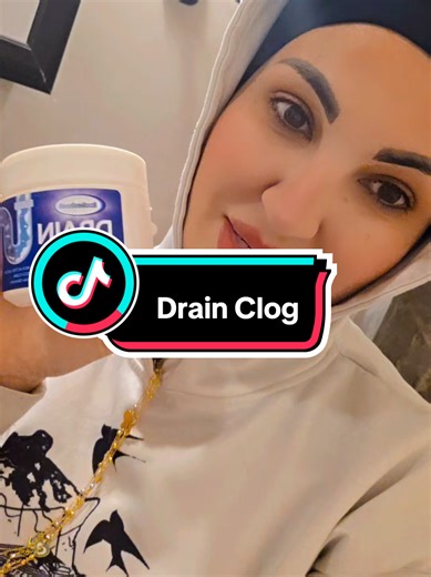 - Powerful Dissolving Formula: Efficiently melts away blockages from hair, soap scum, food residue, and more. - Bacteria Kill: Eliminates 99% of bacteria to ensure hygiene in plumbing systems. - Odor Removal: Eradicates unpleasant smells from kitchen and toilet environments. - Damage-Free: Safely unclogs drains without harming the pipes or septic systems. - Versatile Use: Suitable for use in various plumbing fixtures such as kitchen sinks, washbasins, and floor drains. - Temperature Efficiency: 