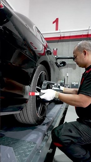 Mercedes-Benz E-class Wheel Alignment | Auto Studio