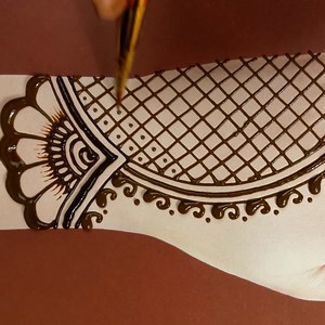 283K views · 10K reactions | Back hand simple henna design video tutorial | Mehndi Planet | Facebook