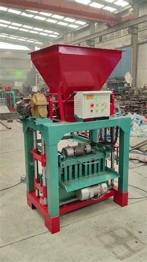 Brick-making machine that girls can operate#blocklayer #blockmachine #construction #buliding