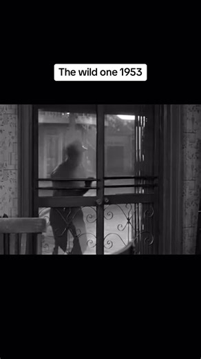The Wild One (1953): A Classic Old Hollywood Triumph