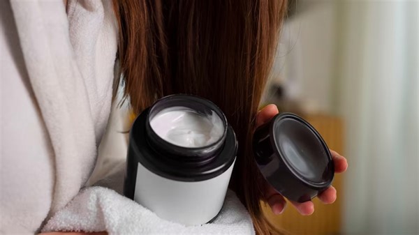 Confused between the Battle of Hair Masks and Deep Conditioning for Ultimate Hair Smoothing: Secret Unlocked