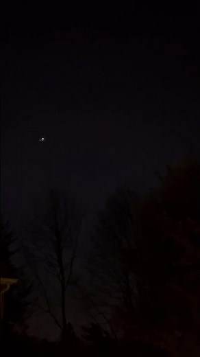 Cirrus SR22 N2275T flyby 2/23/2022