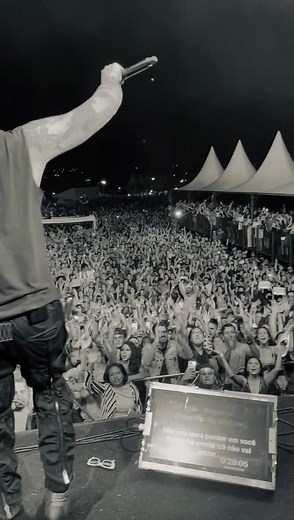 533K views · 62K reactions | ABALO EMOCIONAL! #1 nas rádios do Brasil, #6 no @spotifybrasil, top 10 Brazil Songs Billboard e é só o começo de #LuanCity  | Luan Santana | Facebook