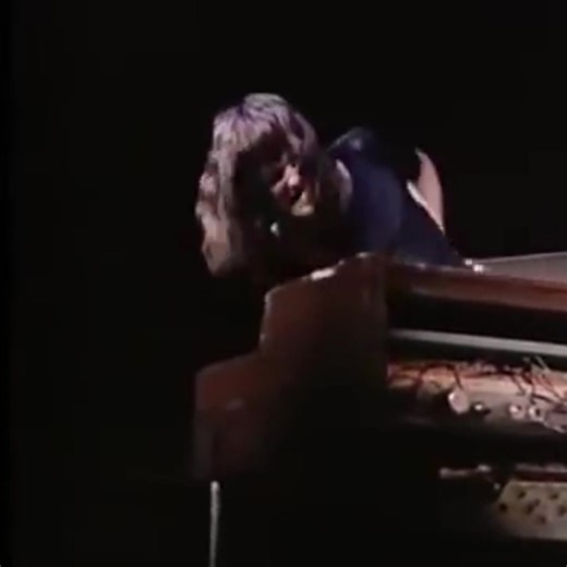 Some keys were harmed in the making of this clip.. Keith Emerson creating an unholy noise in a spellbinding live performance in Zurich 1970 #ELP #keithemerson | Emerson, Lake & Palmer