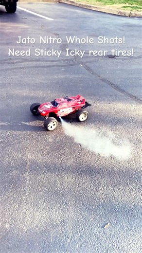 Jato attempting whole shots from a dig! Nitro Life! #shortvideo #NitroLife #rc #fyp