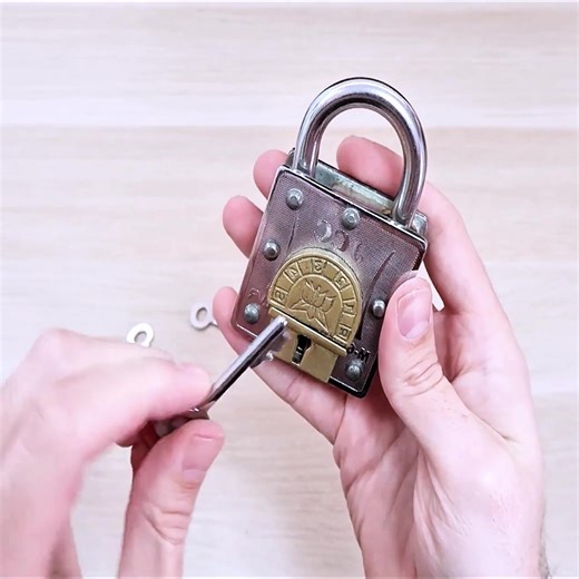 #¿TRAMPA O INGENIERÍA BRUTAL ＊DESCÚBRELO＊UNBOXING Parte (5)