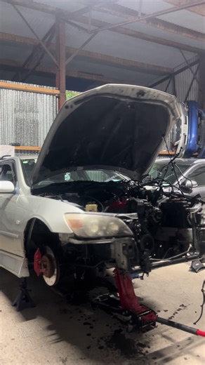 Less than 24 hours later and she’s ready for Go🔥🤠#is200 #lexus #sportysilver #1gfe #wand #engineswap