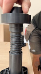 Howdens Kitchen base unit #asmr #kitchens #reelschallenge #fblifestyle | The Bald Builders