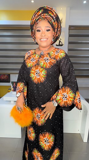 Cherry Dress restocked in new print 😍 Sz 8-16; 75,500(with scarf) 18-22; 80,500 Inner; 3,500 Autogele service; 12,000 To order, Kindly WhatsApp 0902 637 4914 or click the link on our bio Bag; @blessbliful | Jyromuch Designz