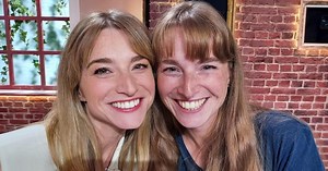 La célèbre antiquaire de Liège Aurore Morisse à cœur ouvert : « Notre maman nous a séparées ma jumelle et moi pour mieux régner »