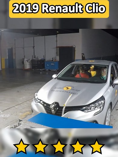 2019 Renault Clio - Ultimate Crash Test for Car Safety
