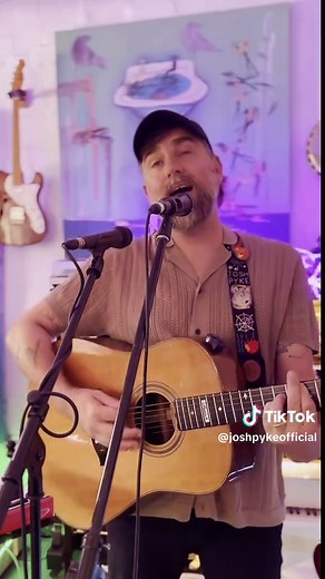 Sew My Name: La Canción de Boda Ideal