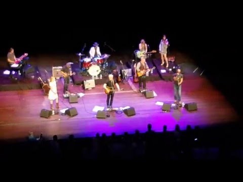 Radney Foster singing Angel Flight with Darius Rucker and Kelly Willis