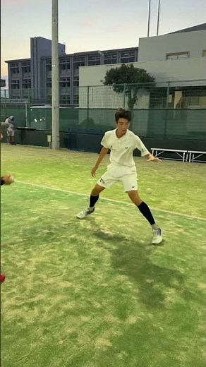 【ソフトテニス】尽誠学園高校ソフトテニス部のフットワークトレーニング（ランダムジャグリング）