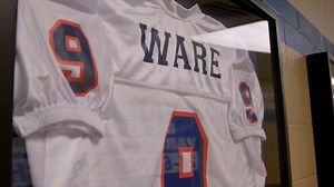 Coach Farris from Dickinson saw something within Andre Ware that he didn't see - an All-American. "I didn't know what that meant at the time. He planted that seed. For me, that moment right there was significant." Have a coach that changed your life? Nominate them for the #Texans Coach of the Week » bit.ly/19COTW | Houston Texans