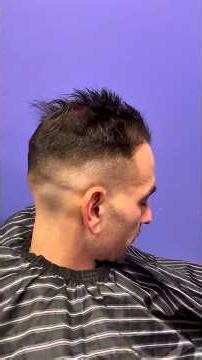 Christmas haircuts 🎁 #barber #haircuts #christmas #present #hairstyle