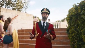 Hotels.com – Captain Obvious has Canadian friends