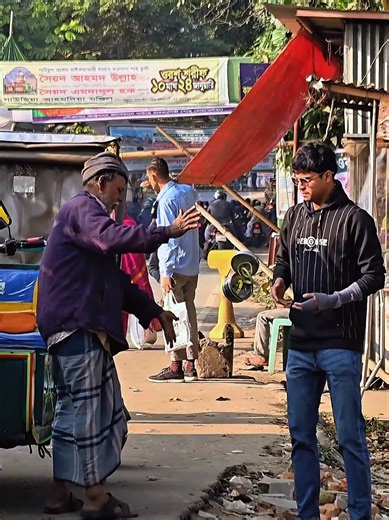 Hilarious Snake Prank Captures Public Reactions