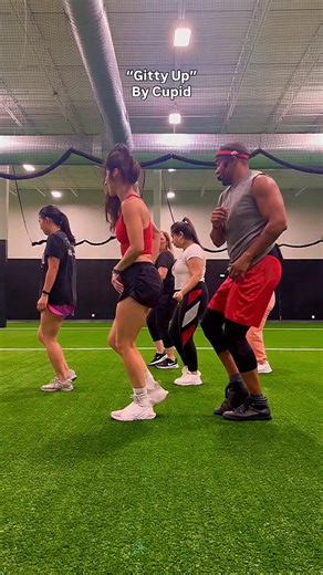 Y’all ready for a little Gitty Up in class?! 👀 Song & Choreo by @officialnewcupid the line dance king 🔥 #dance #linedance #gittyup #country #hiphop #soul #vibes #celebrate #cruise #cookout #family #community #unity #chooselove #spreadjoy @w3are33 | Flowfit Life
