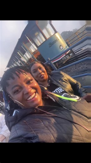 Eppie_sunshine (@eppie407)’s videos with suara asli - TEMPLATE FOR YOU - TRENDING TEMPLATE