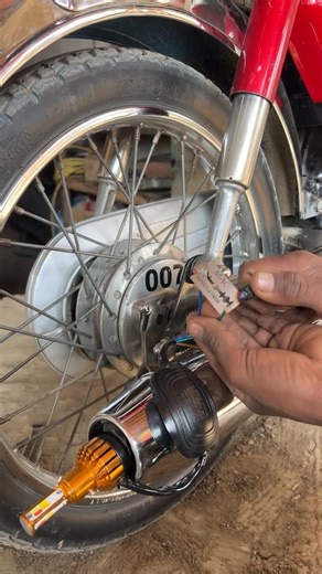 Ustad Shahbaz dgk on Instagram: "Salenser py LED light lagain ✅#ustad #shahbaz #foryou #instagram"