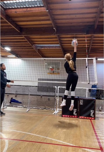 Friday Morning Volleyball Training with Audrey Simic