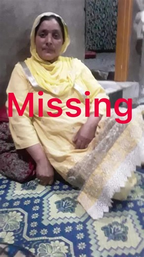 4.3K views · 27 reactions | #Urgent Kindly share this sister in photo is missing since morning, she went to SMHS hospital to look after her ailing knees, but didnt return home back, Kindly help us to trace because her mobile phone is off. If any one see her any where kindly contact us: 7006083448, 6006830064 | Eidgah | Facebook