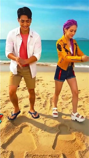 Mira x Zoey Beach Sweeping Trend 🧹🧹#kpop #kpopdemonhunters #rumi #mira #zoey