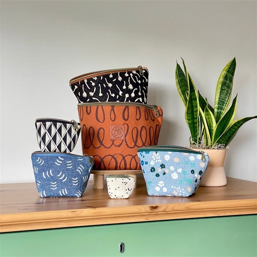 Raven Pouch Sewing Pattern, 11 Sizes, Beginner Zipper Pouch (PDF) - Etsy