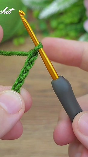 1.1M views · 26K reactions | Wow, crocheted leaves lined up in rows turned out great / look what I made from knitted leaves #crochet | Alya crochet | Facebook